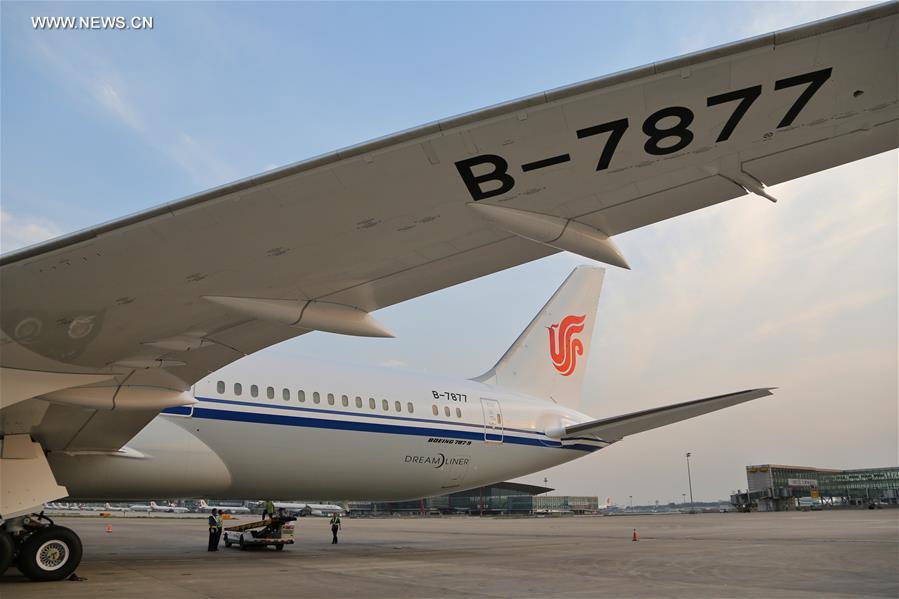 (CORRECTION)#CHINA-BEIJING-AIR CHINA-BOEING 787-9 DREAMLINER (CN)