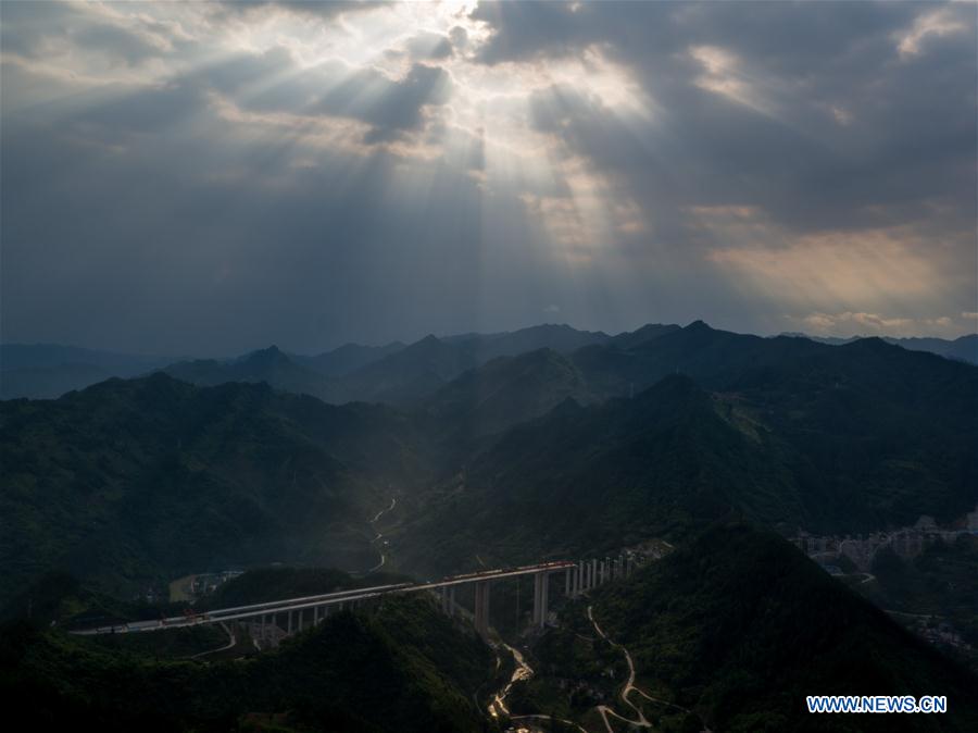 CHINA-CHONGQING-WANZHOU-LICHUAN HIGHWAY-CONSTRUCTION (CN)