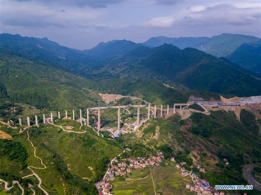 CHINA-CHONGQING-WANZHOU-LICHUAN HIGHWAY-CONSTRUCTION (CN)