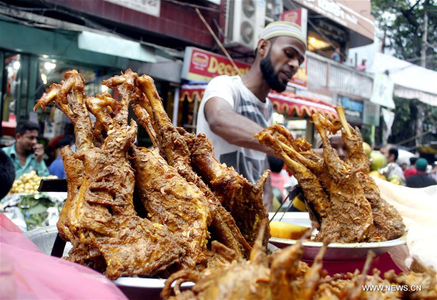 BANGLADESH-DHAKA-RAMADAN-IFTAR