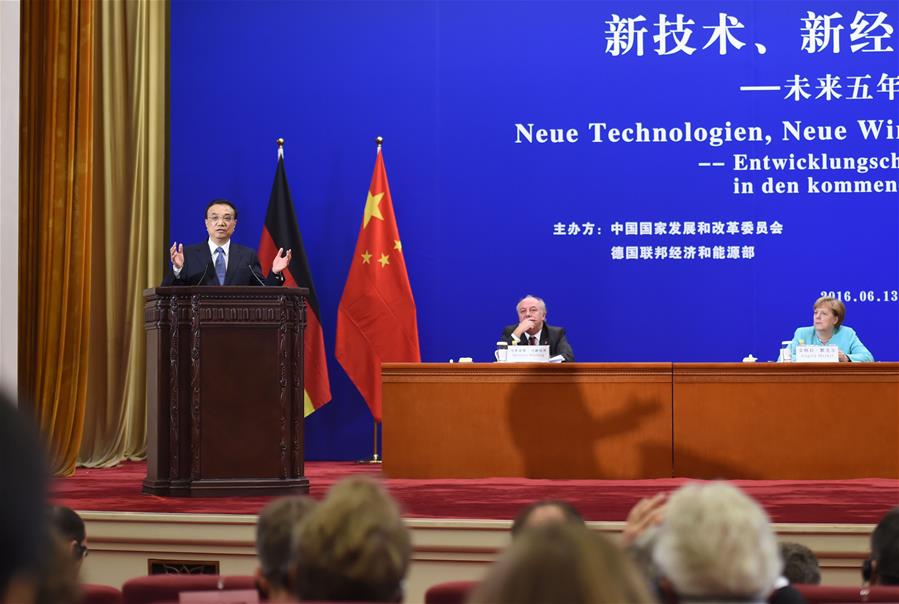 CHINA-BEIJING-LI KEQIANG-GERMANY-MERKEL-FORUM (CN)