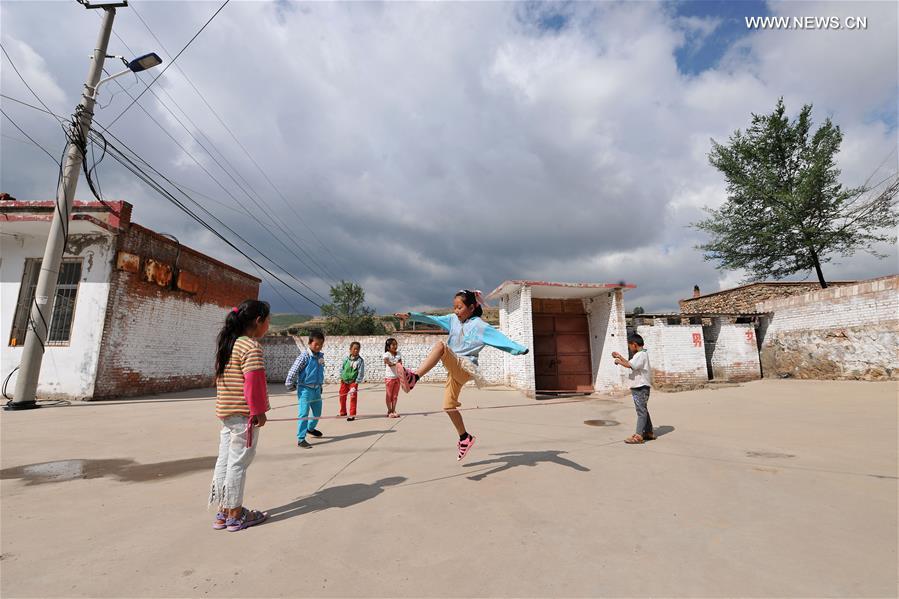 CHINA-SHANXI-RURAL CHILDREN-PE CLASS (CN)