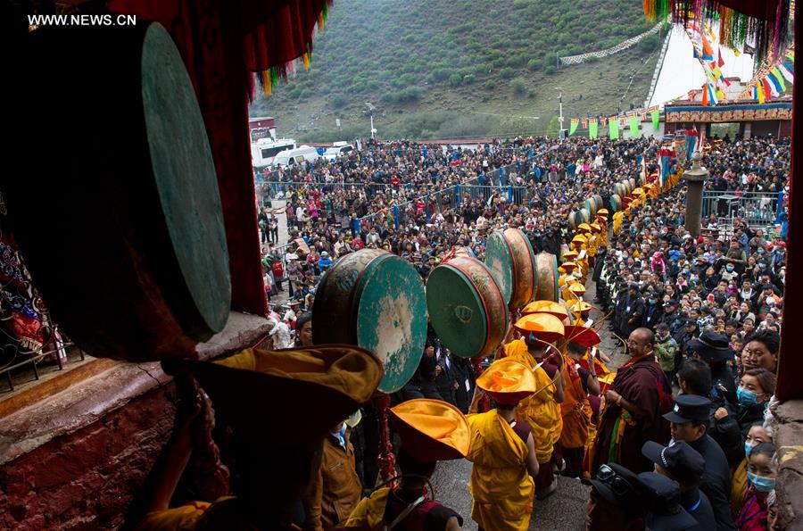 CHINA-TIBET-THANGKA-WORSHIP (CN) 