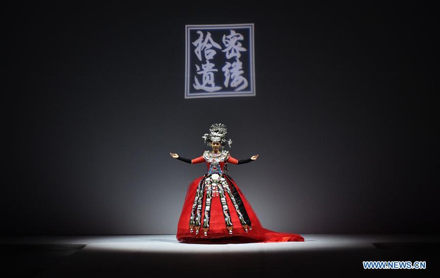 CHINA-BEIJING-FOLK COSTUME-SHOW (CN)