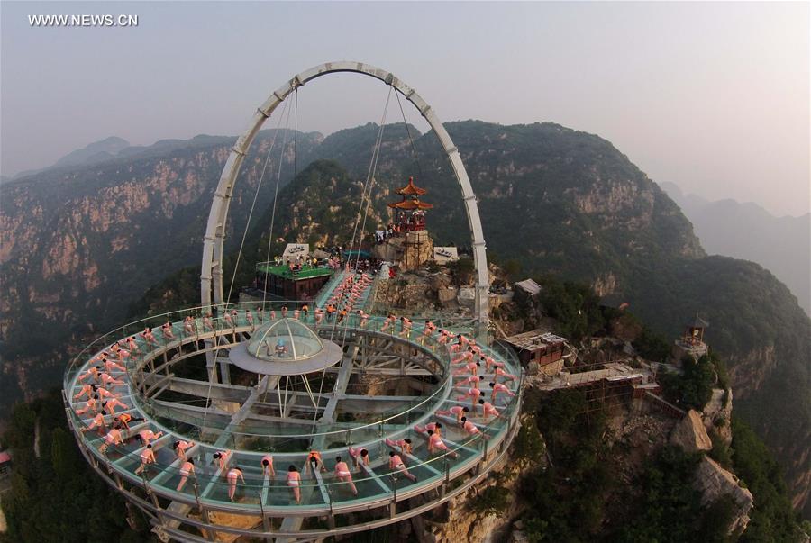 CHINA-BEIJING-YOGA LOVERS (CN)