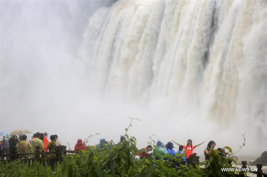 #CHINA-GUIZHOU-HUANGGUOSHU WATERFALL (CN)