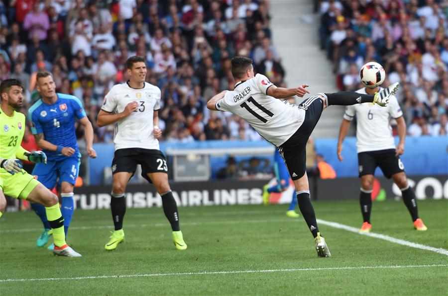 (SP)FRANCE-LILLE-SOCCER-EURO 2016-GERMANY-SLOVAKIA