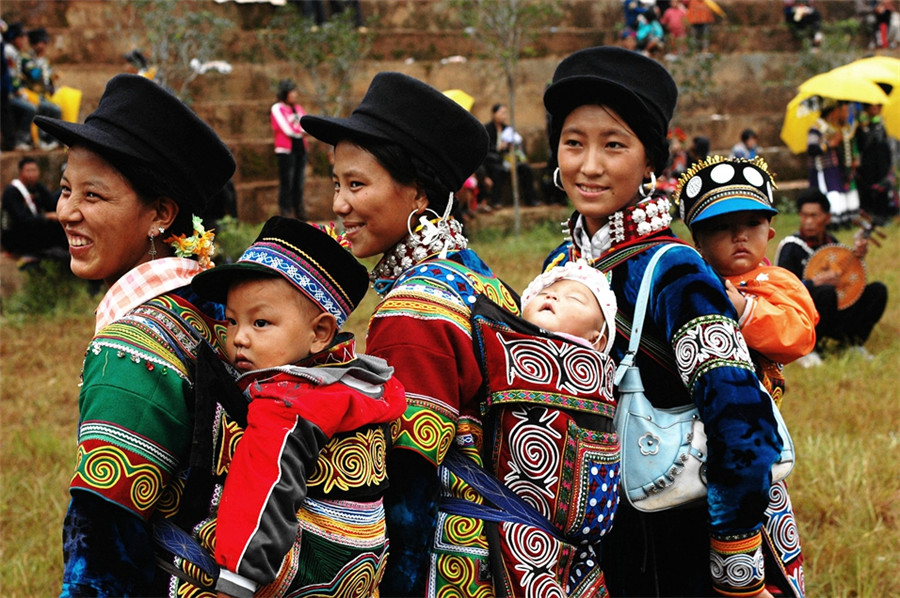 Photographic works on life of Chinese Yi ethnic group