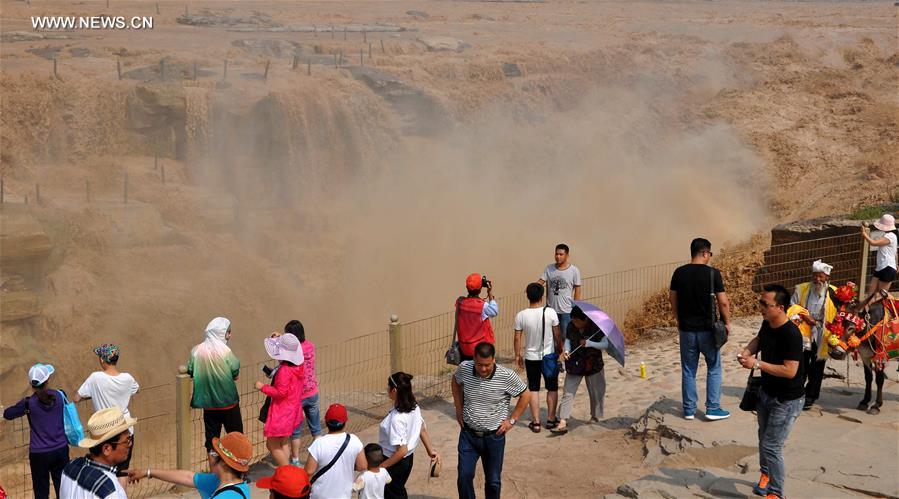 #CHINA-SHANXI-HUKOU WATERFALL (CN)