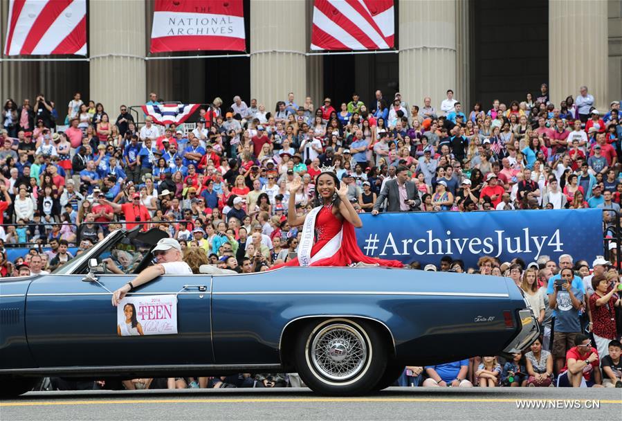 U.S.-WASHINGTON D.C.-INDEPENDENCE DAY-PARADE