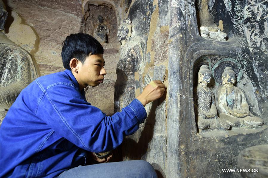 Cultural relic repair has been going on in six grottoes of the Maiji Mountain Grottoes since this year. 