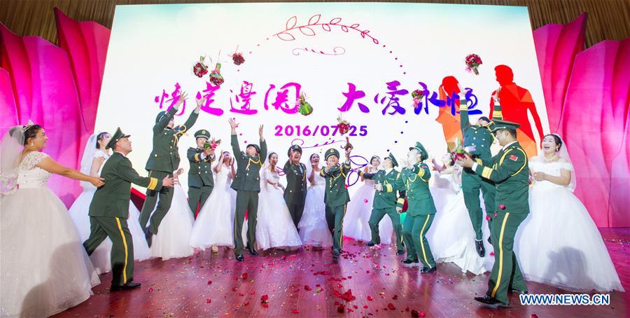 CHINA-XINJIANG-KASHGAR-FRONTIER SOLDIERS-GROUP WEDDING (CN) 