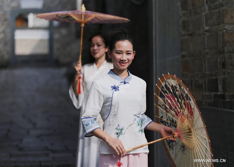 #CHINA-GUIZHOU-LIPING-DRESS SHOW (CN)