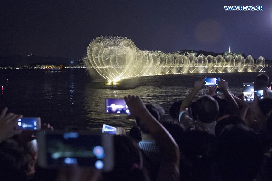 CHINA-HANGZHOU-WEST LAKE-SCENERY (CN)