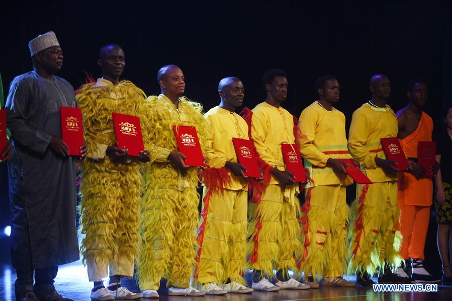 CHINA-DALIAN-AFRICAN TRAINEES-LION DANCE(CN)