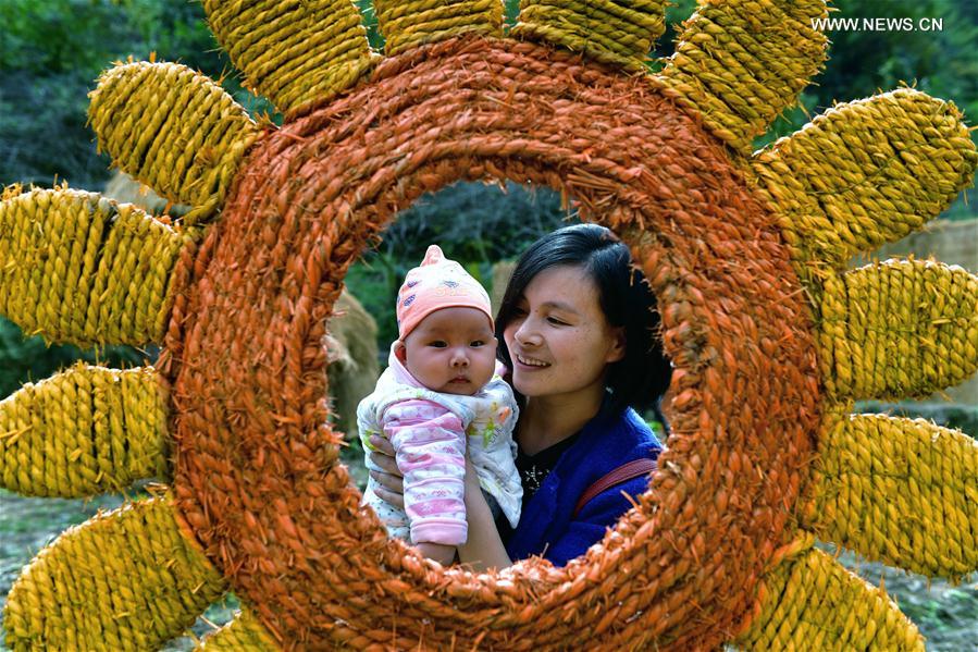 CHINA-XUANEN-SCARECROWS-EXHIBITION (CN)