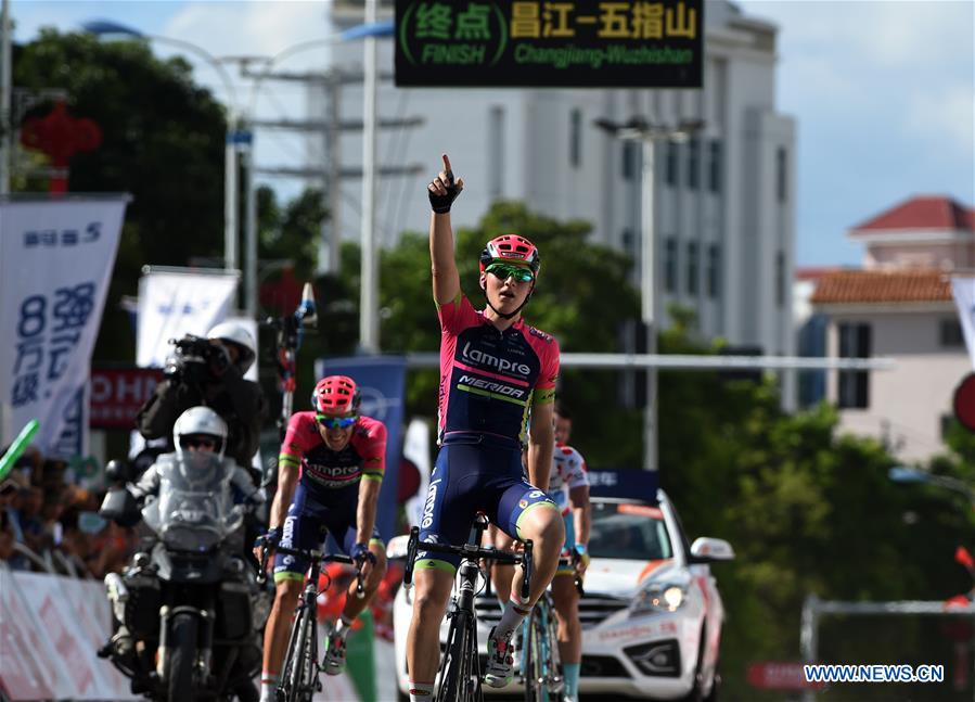 (SP)CHINA-WUZHISHAN-CYCLING-TOUR OF HAINAN