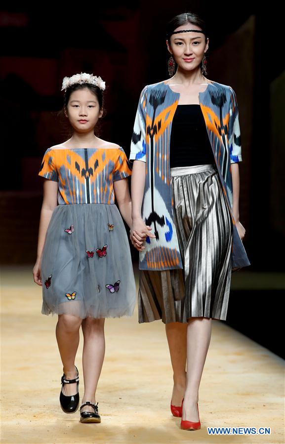 CHINA-BEIJING-FASHION WEEK (CN)