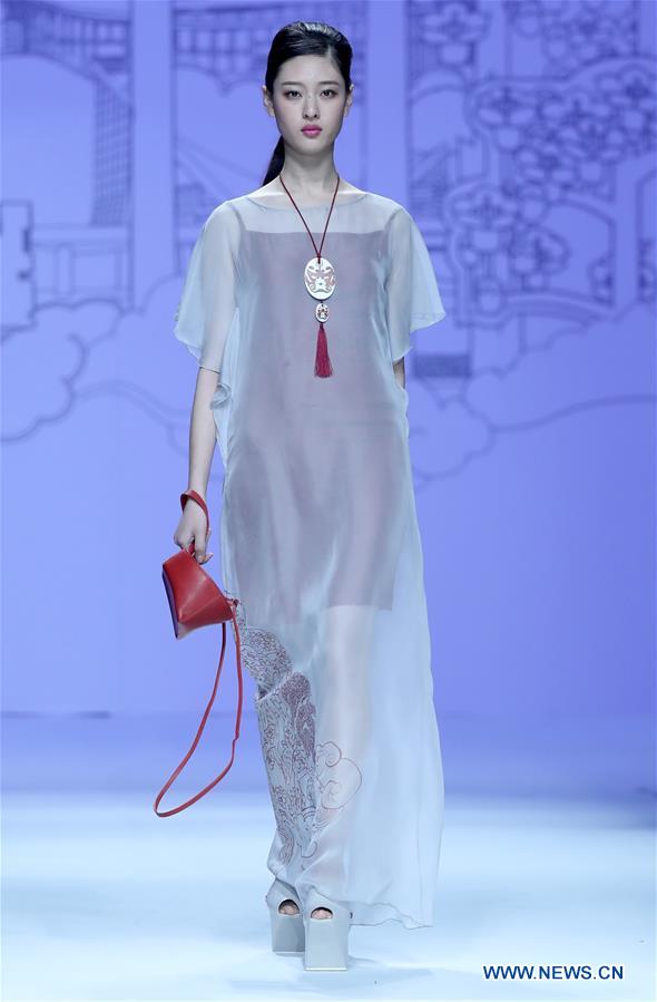 CHINA-BEIJING-FASHION WEEK (CN) 