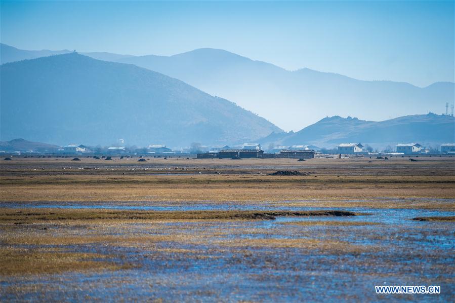 CHINA-SHANGRI-LA-NAPA LAKE-SCENERY (CN)