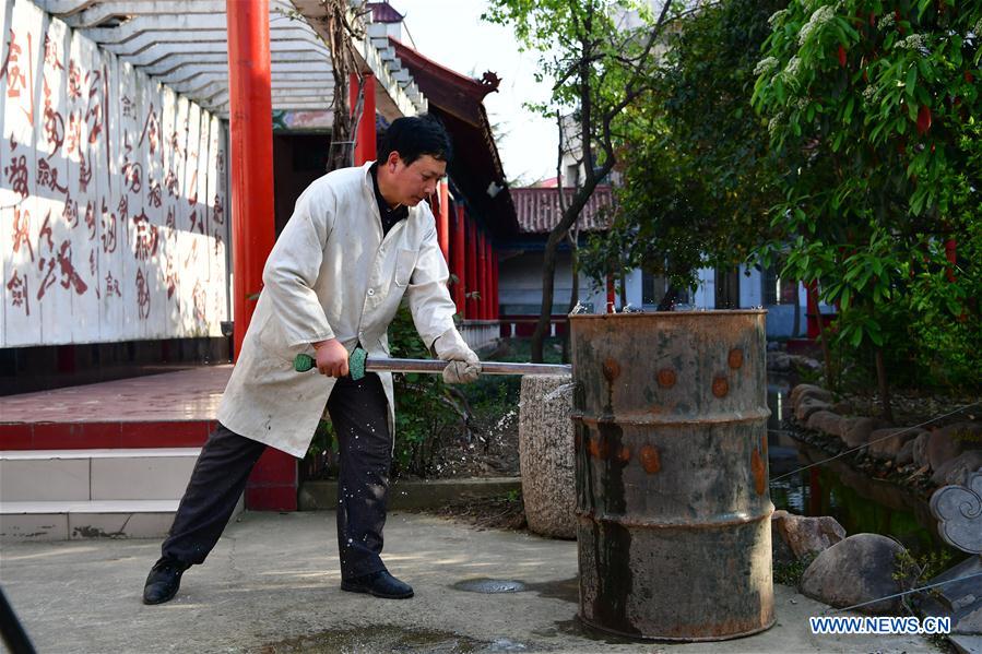 CHINA-HENAN-TANGXI SWORD-MANUFACTURING (CN)