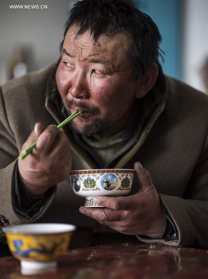 CHINA-XINJIANG-HEJING-BAYAN BULAG GRASSLAND-BREEDING SEASON (CN)