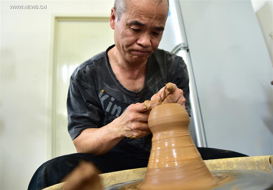 CHINA-TAIWAN-TAICHUNG-RED CLAY POTTERIES (CN)