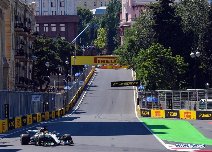 Highlights of qualifying race of 2017 Azerbaijan Grand Prix (8) Daily Online