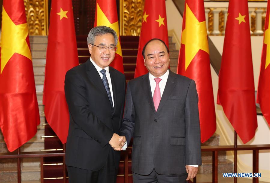 VIETNAM-HANOI-CHINA-HU CHUNHUA-NGUYEN XUAN PHUC-MEETING