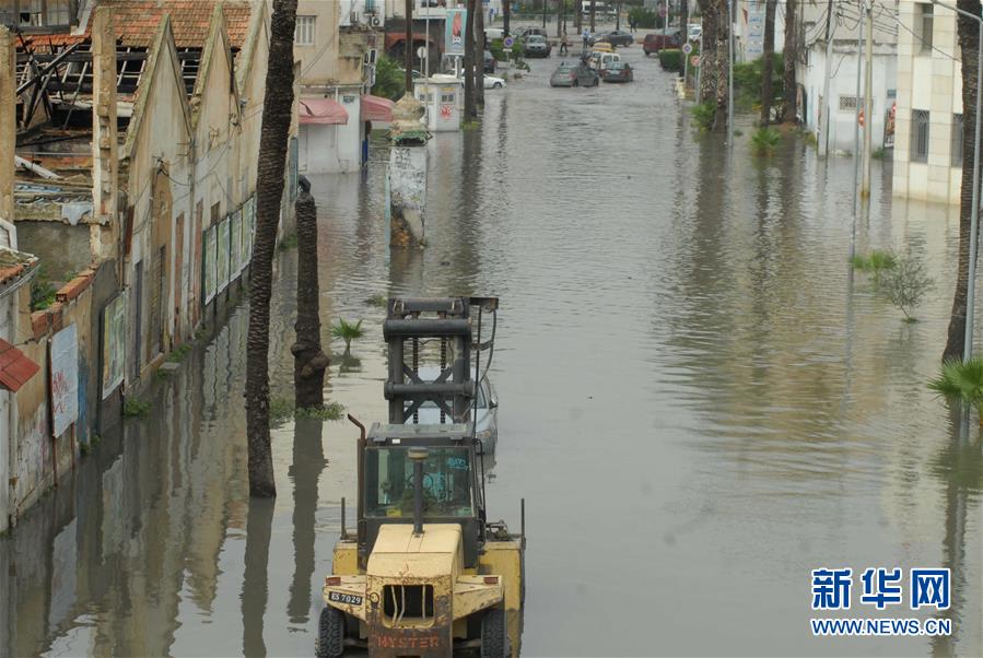 突尼斯强降雨造成5人死亡 第1页