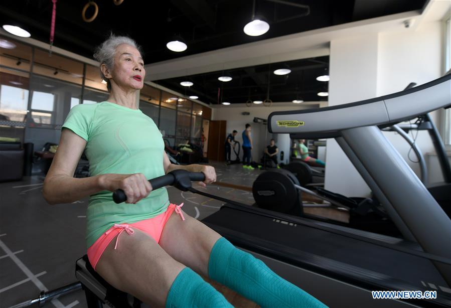 74 Year Old Granny Spends One Hour Every Day In Bodybuilding 6